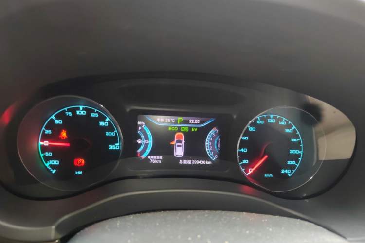 Used BYD Song New Energy 2017 Song DM 1.5TID All-Wheel Drive Luxury Model Instrument Cluster