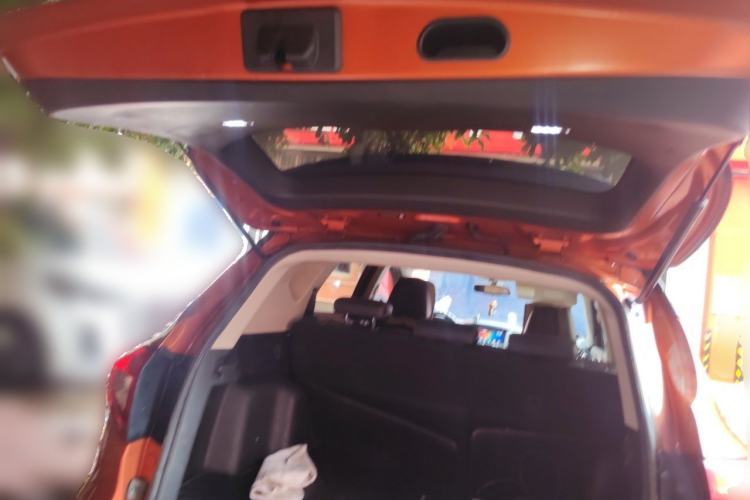 Used BYD Song New Energy 2017 Song DM 1.5TID All-Wheel Drive Luxury Model Trunk