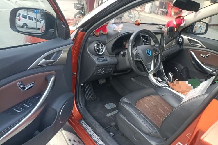 Used BYD Song New Energy 2017 Song DM 1.5TID All-Wheel Drive Luxury Model Driver Seat