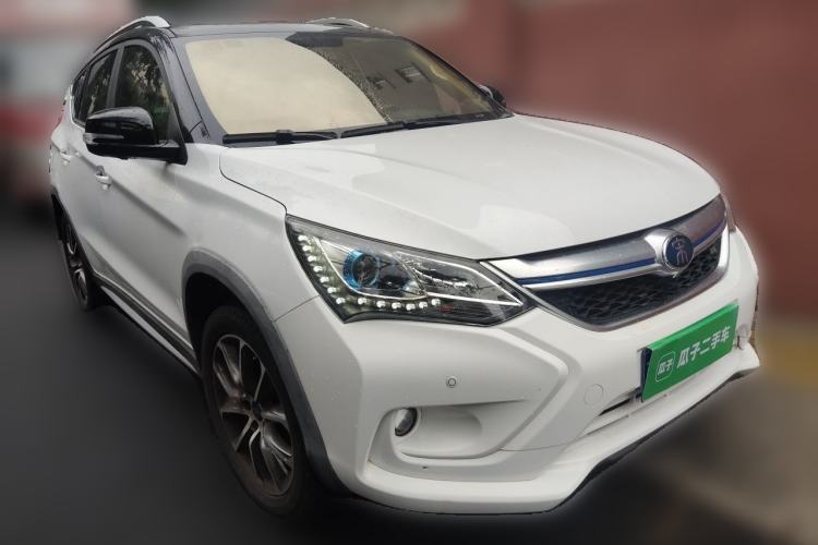 Used BYD Song New Energy 2017 Song EV300 Prestige Model Front Right 45 Deg