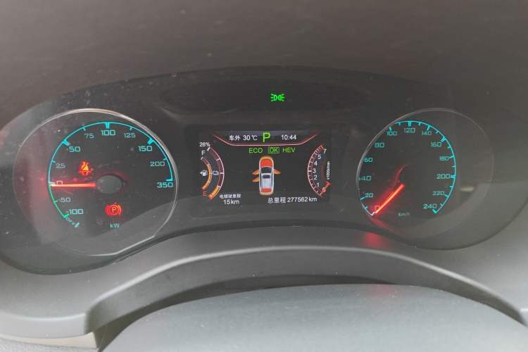 Used BYD Song New Energy 2017 Song DM 1.5TID All-Wheel Drive Luxury Model Instrument Cluster