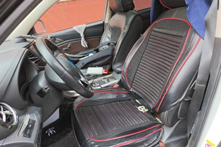Used BYD Song New Energy 2017 Song DM 1.5TID All-Wheel Drive Luxury Model Left Front Seat
