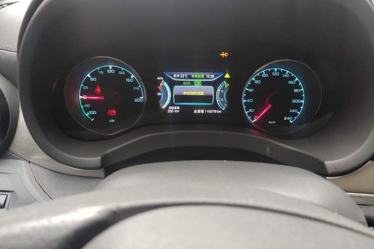 Used BYD Song New Energy 2017 Song EV300 Prestige Model Odometer Close Up