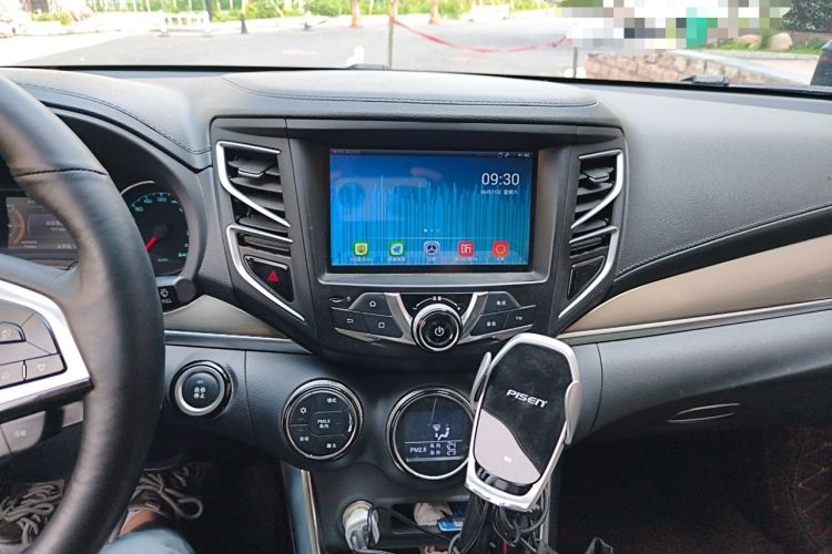 Used BYD Song New Energy 2017 Song DM 1.5TID All-Wheel Drive Luxury Model Audio And AC Panel