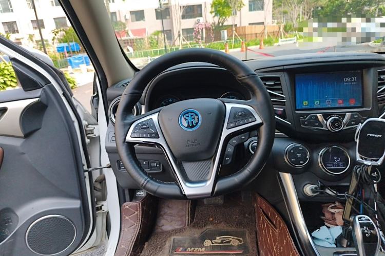 Used BYD Song New Energy 2017 Song DM 1.5TID All-Wheel Drive Luxury Model Steering Wheel