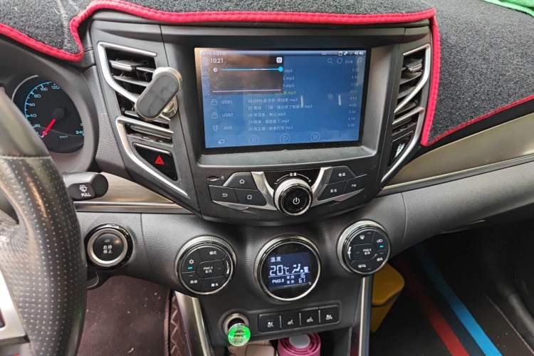 Used BYD Song New Energy 2017 Song DM 1.5TID All-Wheel Drive Luxury Model Audio And AC Panel