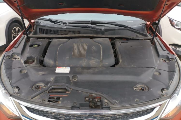 Used BYD Song New Energy 2017 Song DM 1.5TID All-Wheel Drive Luxury Model Engine Bay