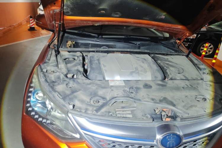 Used BYD Song New Energy 2017 Song DM 1.5TID All-Wheel Drive Prestige Model Engine Bay Right