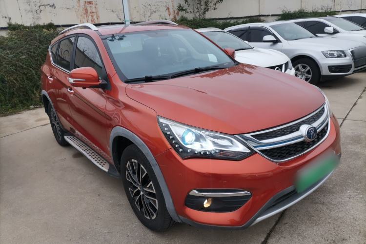 Used BYD Song New Energy 2017 Song DM 1.5TID All-Wheel Drive Luxury Model Exterior 2