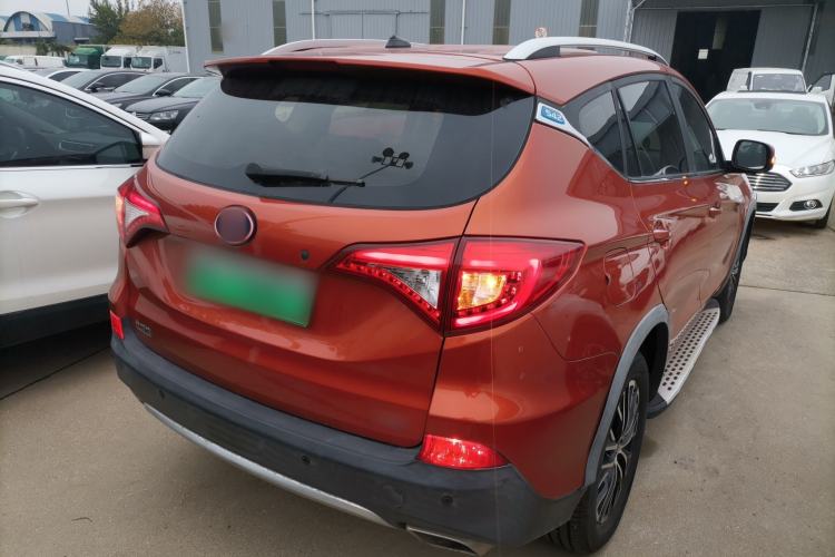 Used BYD Song New Energy 2017 Song DM 1.5TID All-Wheel Drive Luxury Model Exterior 5