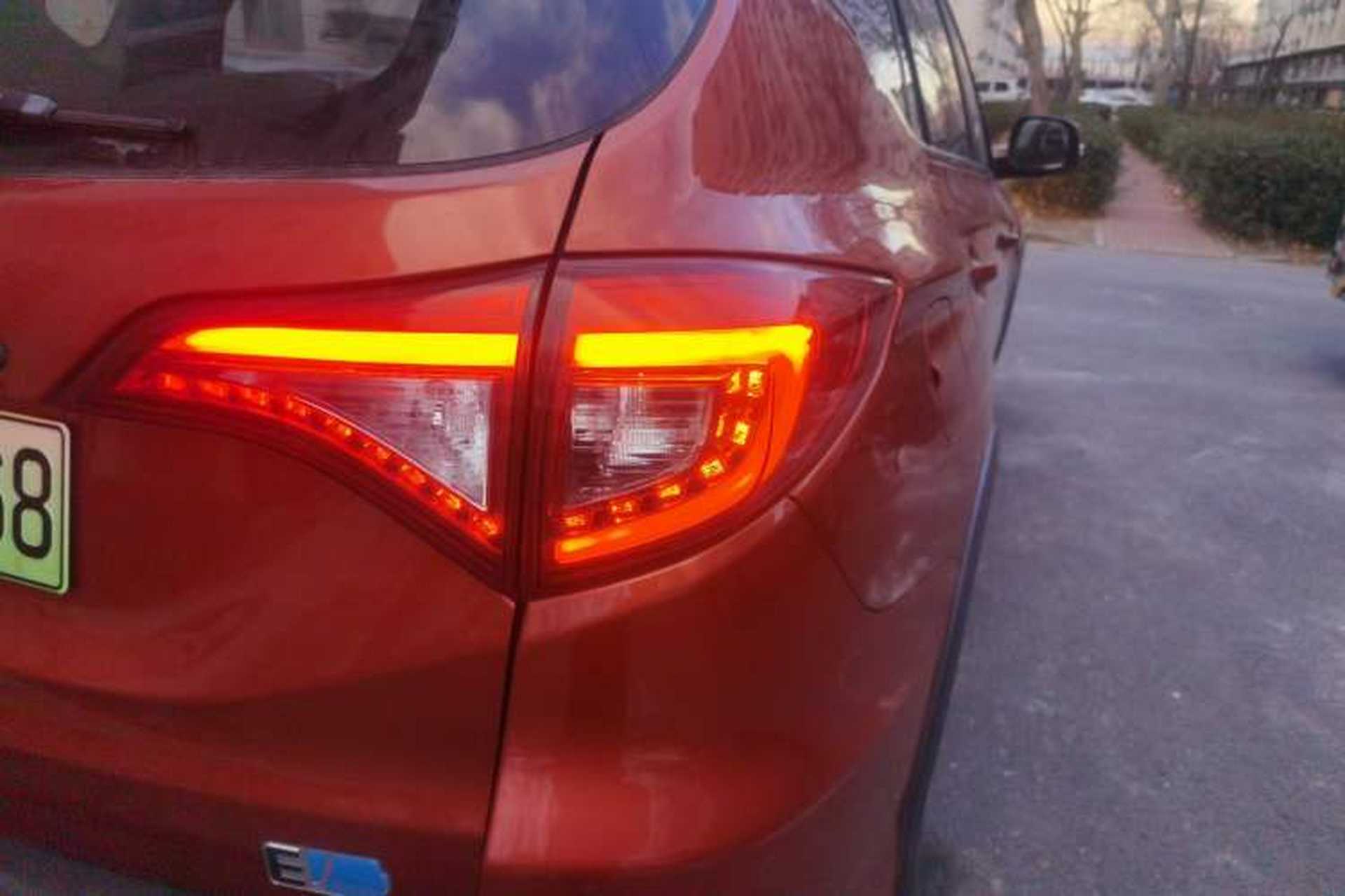 Used BYD Song New Energy 2017 Song EV300 Prestige Model Exterior 6