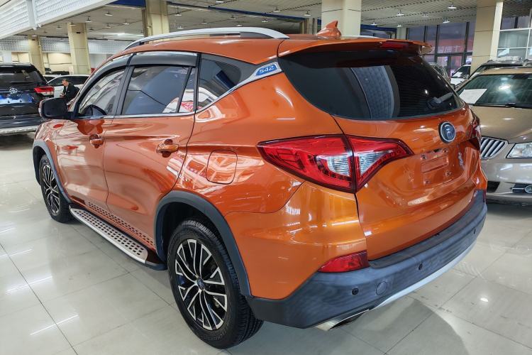 Used BYD Song New Energy 2017 Song DM 1.5TID All-Wheel Drive Luxury Model Exterior 7