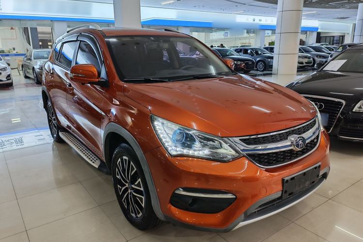 Used BYD Song New Energy 2017 Song DM 1.5TID All-Wheel Drive Luxury Model Exterior 8