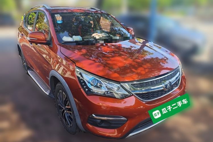 Used BYD Song New Energy 2017 Song DM 1.5TID All-Wheel Drive Luxury Model Front Right 45 Deg