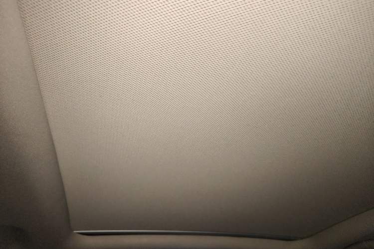 Used BYD Song New Energy 2017 Song DM 1.5TID All-Wheel Drive Luxury Model Headliner