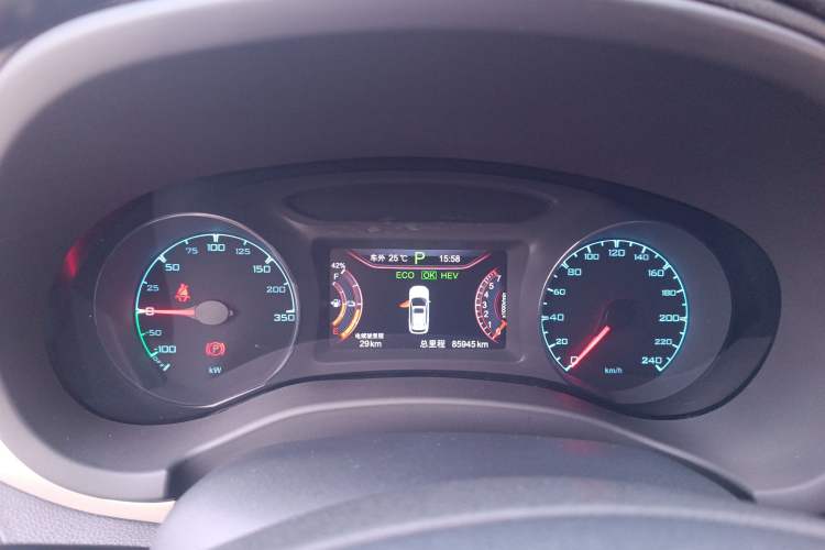 Used BYD Song New Energy 2017 Song DM 1.5TID All-Wheel Drive Luxury Model Instrument Cluster