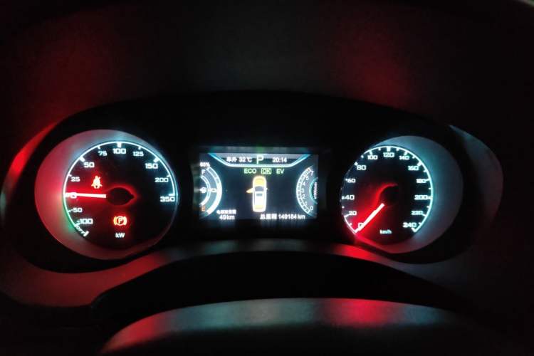 Used BYD Song New Energy 2017 Song DM 1.5TID All-Wheel Drive Prestige Model Instrument Cluster