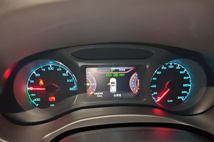 Used BYD Song New Energy 2017 Song DM 1.5TID All-Wheel Drive Luxury Model Instrument Cluster