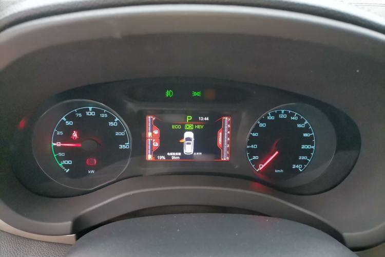 Used BYD Song New Energy 2017 Song DM 1.5TID All-Wheel Drive Luxury Model Instrument Cluster