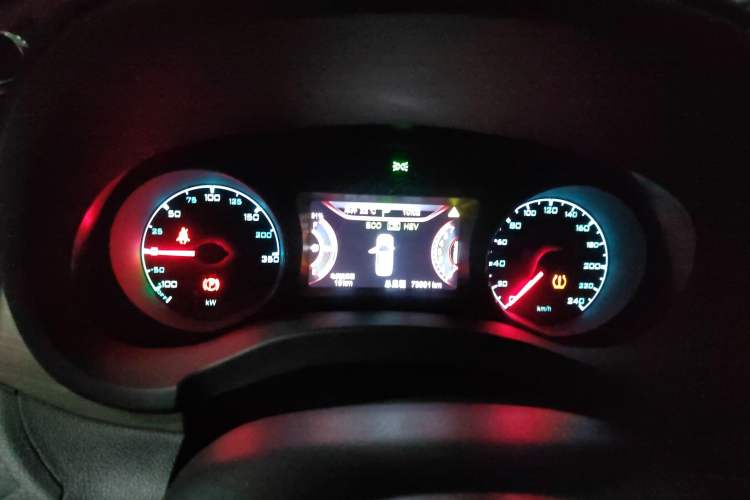 Used BYD Song New Energy 2017 Song DM 1.5TID All-Wheel Drive Prestige Model Instrument Cluster