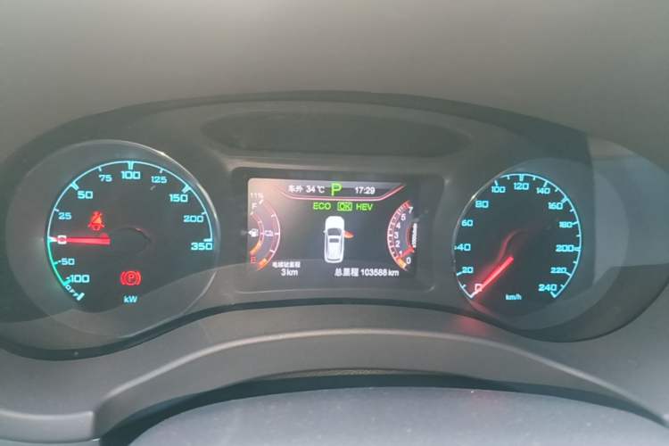 Used BYD Song New Energy 2017 Song DM 1.5TID All-Wheel Drive Luxury Model Instrument Cluster