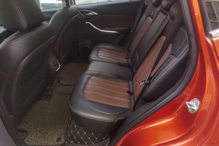 Used BYD Song New Energy 2017 Song EV300 Prestige Model Interior 4