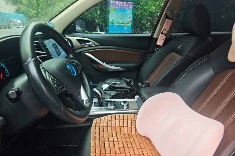 Used BYD Song New Energy 2017 Song DM 1.5TID All-Wheel Drive Luxury Model Left Front Seat
