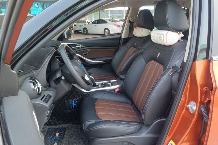 Used BYD Song New Energy 2017 Song DM 1.5TID All-Wheel Drive Luxury Model Left Front Seat