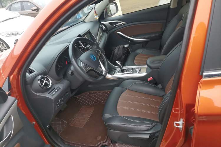 Used BYD Song New Energy 2017 Song DM 1.5TID All-Wheel Drive Luxury Model Left Front Seat