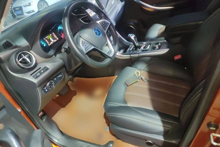 Used BYD Song New Energy 2017 Song DM 1.5TID All-Wheel Drive Luxury Model Left Front Seat