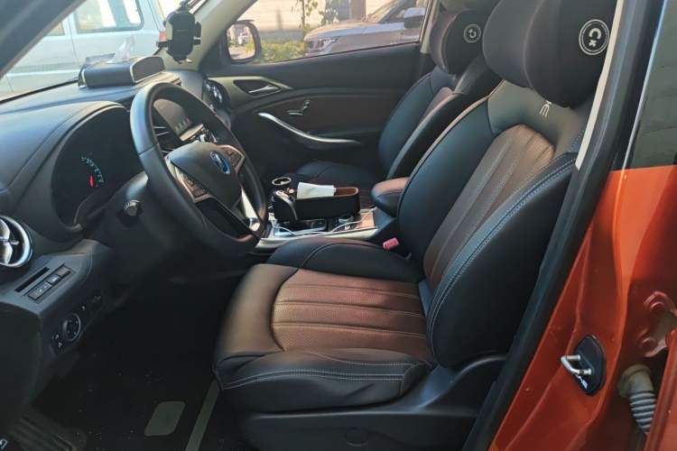 Used BYD Song New Energy 2017 Song DM 1.5TID All-Wheel Drive Luxury Model Left Front Seat