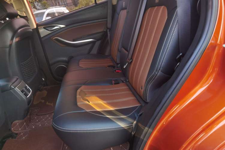 Used BYD Song New Energy 2017 Song DM 1.5TID All-Wheel Drive Luxury Model Left Rear Seat