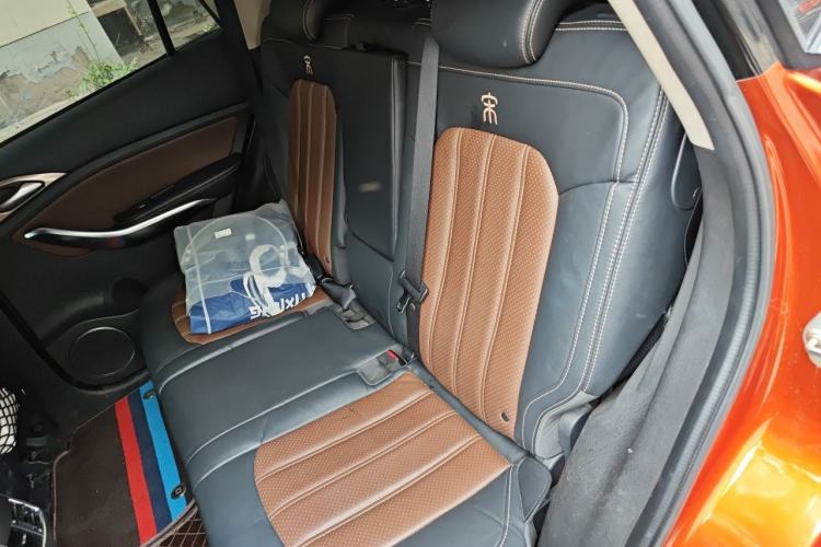 Used BYD Song New Energy 2017 Song DM 1.5TID All-Wheel Drive Luxury Model Left Rear Seat