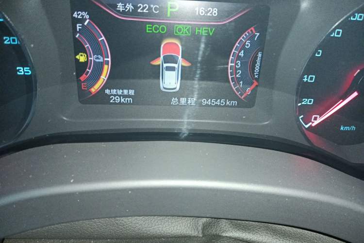 Used BYD Song New Energy 2017 Song DM 1.5TID All-Wheel Drive Luxury Model Odometer Close Up