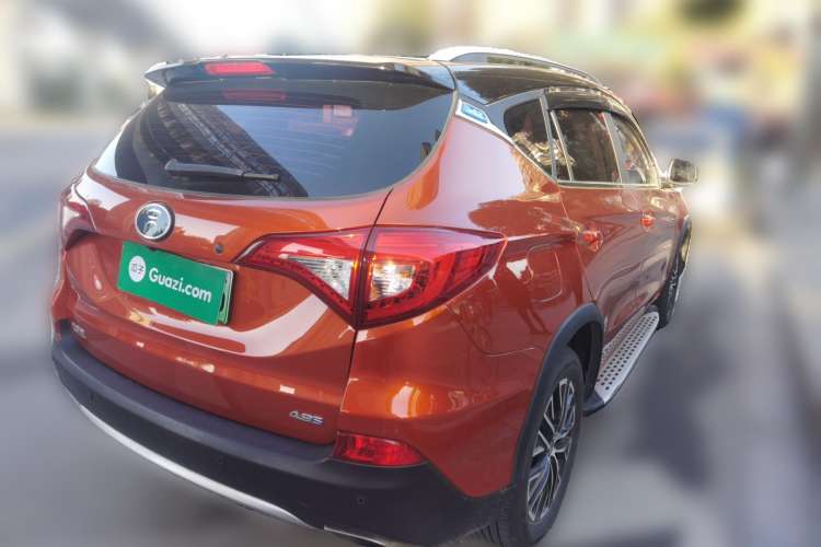 Used BYD Song New Energy 2017 Song DM 1.5TID All-Wheel Drive Luxury Model Rear Right 45 Deg