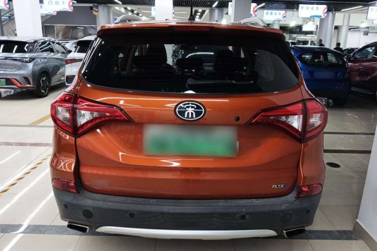 Used BYD Song New Energy 2017 Song DM 1.5TID All-Wheel Drive Luxury Model Rear