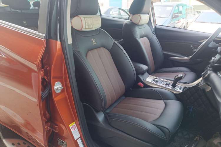Used BYD Song New Energy 2017 Song DM 1.5TID All-Wheel Drive Luxury Model Right Front Seat