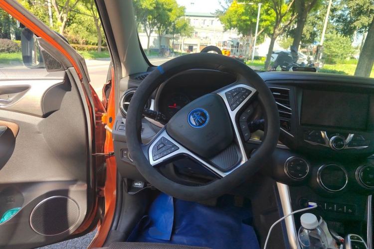 Used BYD Song New Energy 2017 Song EV300 Prestige Model Steering Wheel