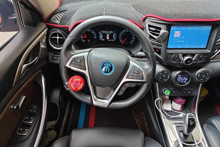 Used BYD Song New Energy 2017 Song DM 1.5TID All-Wheel Drive Luxury Model Steering Wheel