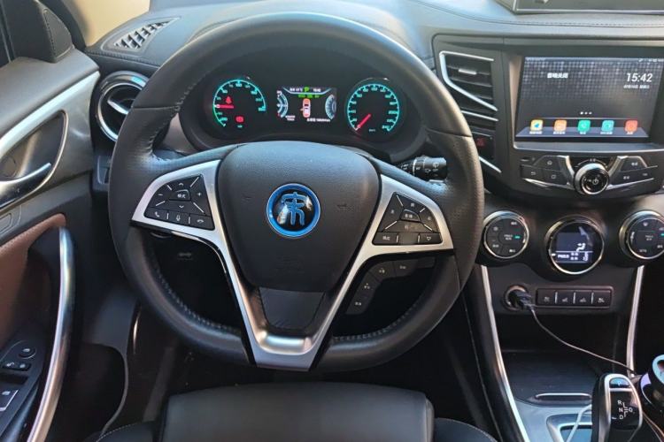 Used BYD Song New Energy 2017 Song DM 1.5TID All-Wheel Drive Luxury Model Steering Wheel