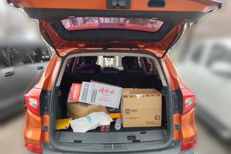 Used BYD Song New Energy 2017 Song DM 1.5TID All-Wheel Drive Luxury Model Trunk