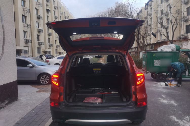 Used BYD Song New Energy 2017 Song EV300 Prestige Model Trunk