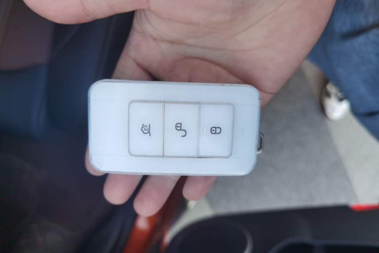 Used BYD Song New Energy 2017 Song DM 1.5TID All-Wheel Drive Luxury Model Vehicle Key