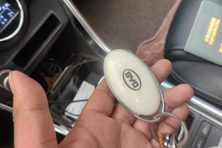 Used BYD Song New Energy 2017 Song DM 1.5TID All-Wheel Drive Luxury Model Vehicle Key