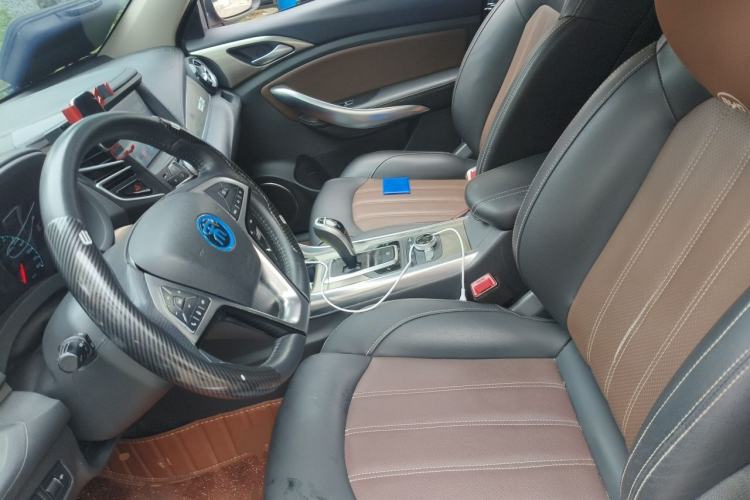 Used BYD Song New Energy 2017 Song DM 1.5TID All-Wheel Drive Luxury Model Left Front Seat