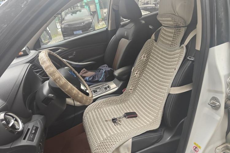 Used BYD Song New Energy 2017 Song DM 1.5TID All-Wheel Drive Luxury Model Left Front Seat