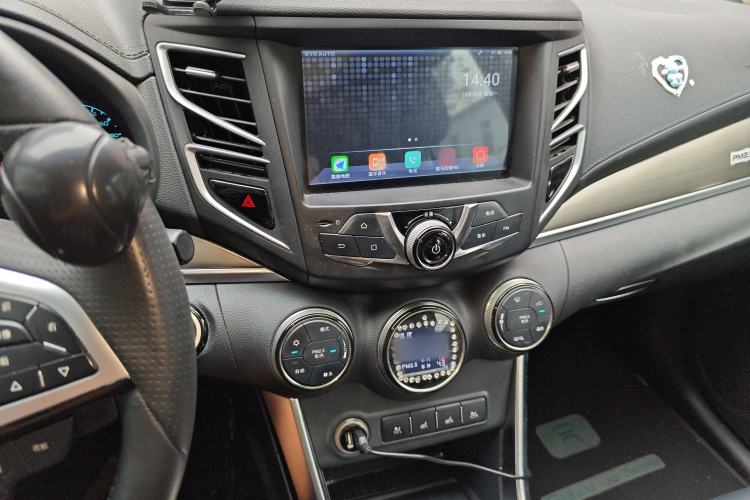 Used BYD Song New Energy 2017 Song DM 1.5TID All-Wheel Drive Luxury Model Audio And AC Panel
