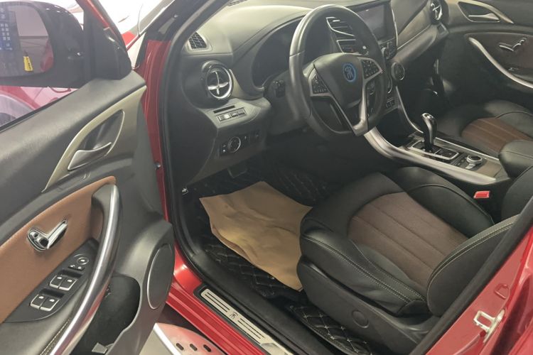 Used BYD Song New Energy 2017 Song DM 1.5TID All-Wheel Drive Luxury Model Driver Seat
