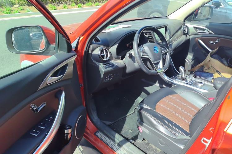 Used BYD Song New Energy 2017 Song DM 1.5TID All-Wheel Drive Prestige Model Driver Seat