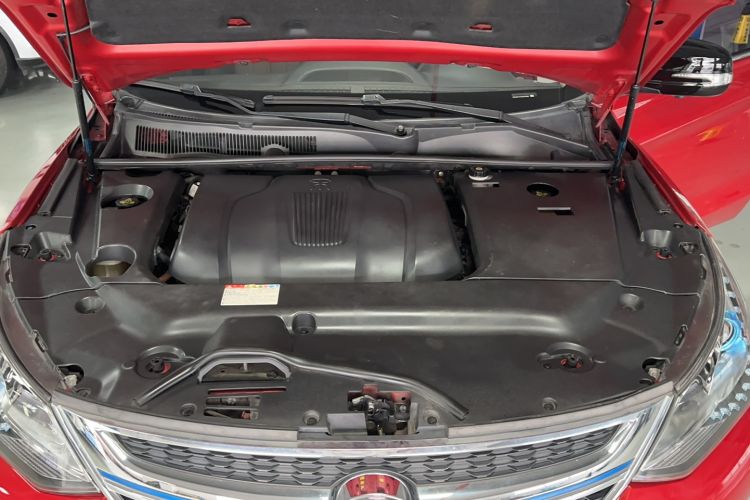 Used BYD Song New Energy 2017 Song DM 1.5TID All-Wheel Drive Luxury Model Engine Bay